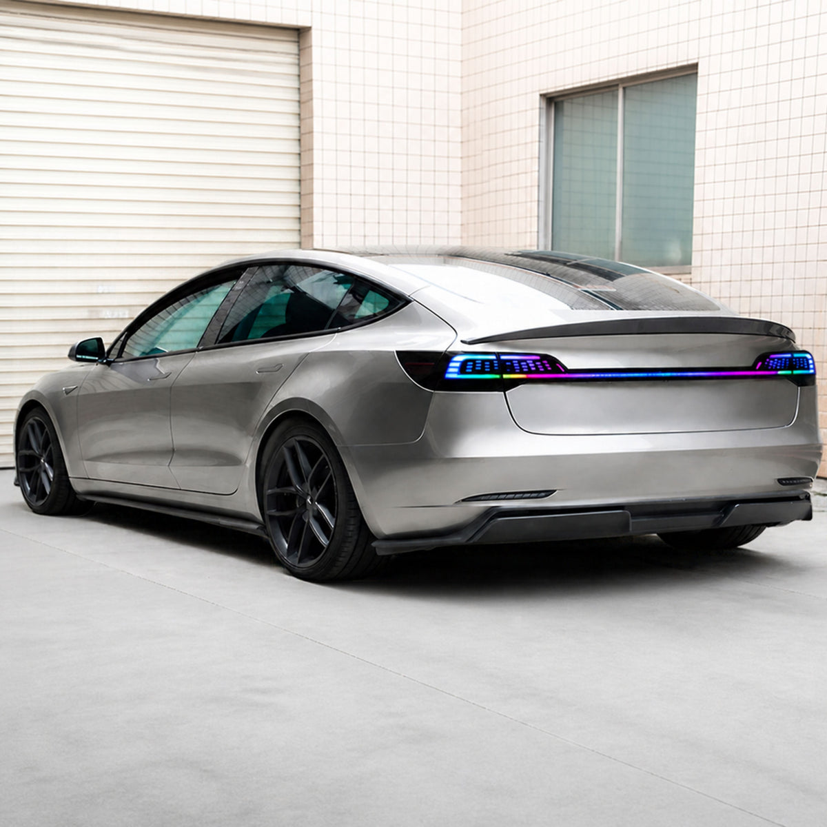 Luces traseras LED RGB distintivas y barra de luz para Tesla Model 3 (2017–2023)