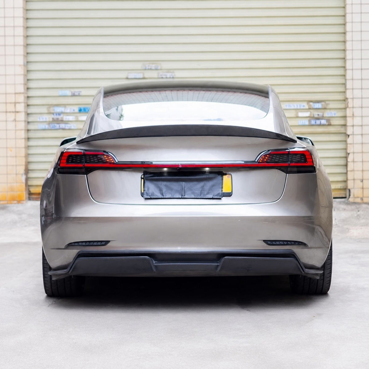 Luces traseras LED completas y barra de luz central para Tesla Model Y (2020+)
