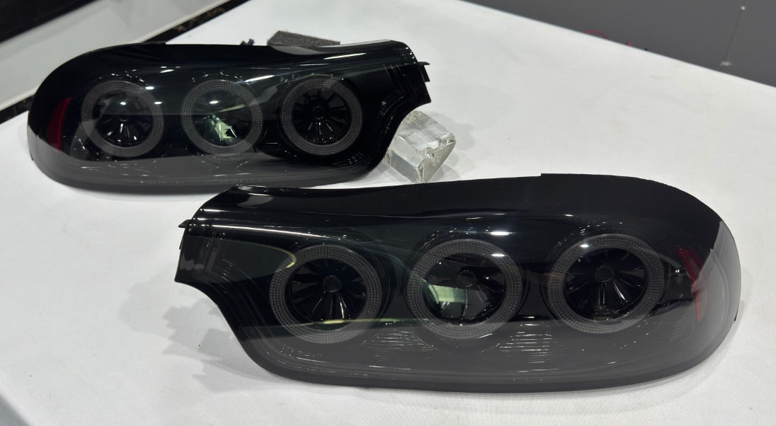 Pilotos traseros LED Rotor Pulse Signature para Mazda RX-7 FD3S - Transparentes / Ahumados (1992–1996)