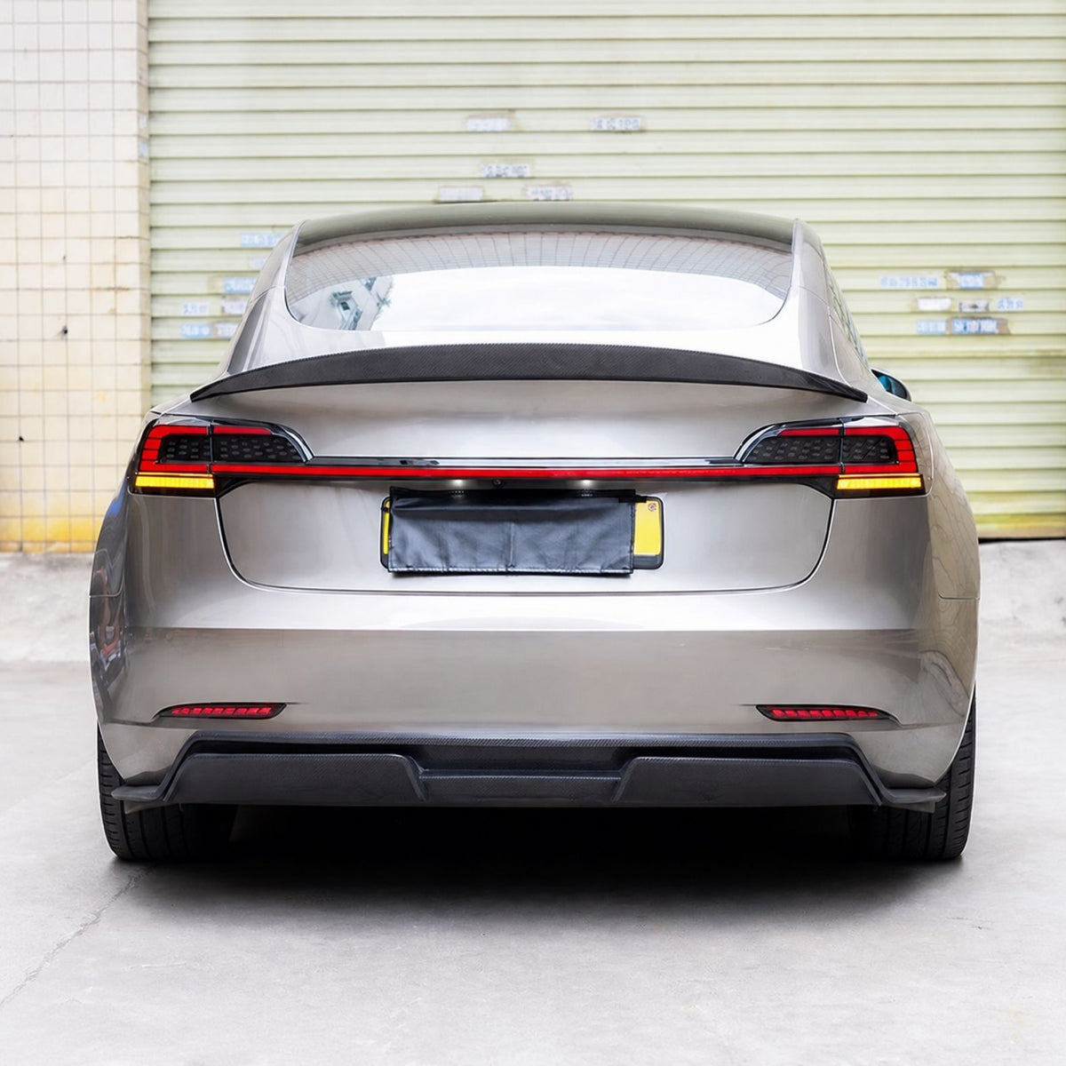 Luces traseras LED completas y barra de luz central para Tesla Model Y (2020+)